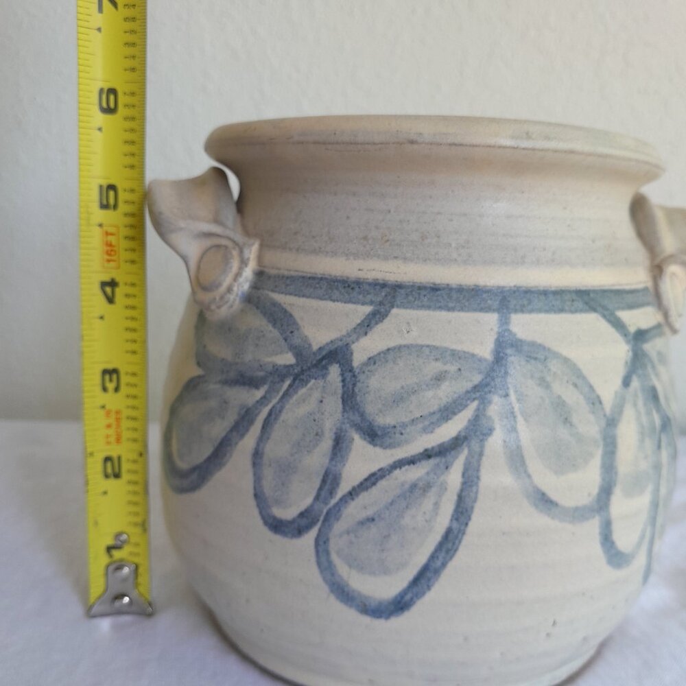 Vintage Stoneware Bean Pot Crock Ceramic 6" Blue Floral Handpainted Farmhouse - Picture 8 of 8